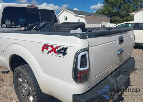 2013 Ford F-250 Lariat из США, поврежденный, VIN 1FT7W2BT5DEA89153